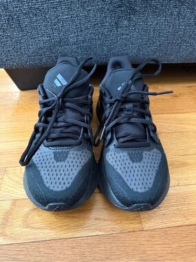 adidas | Women's Black Sneakers | Size 8